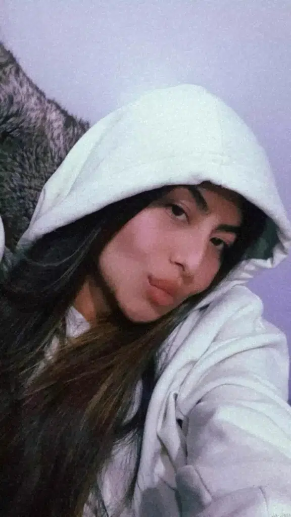 Elena Profile image 3