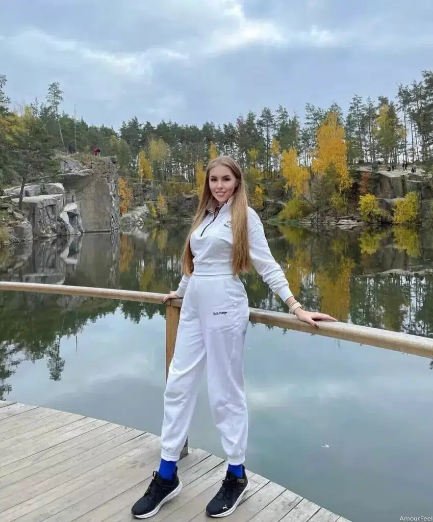 Alina Profile image 2