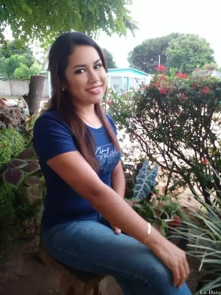 Mariana Profile image 2