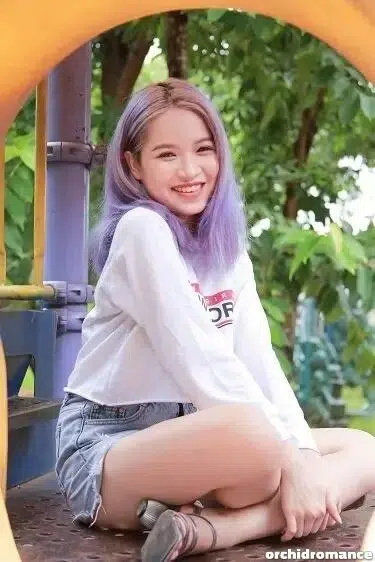 Huyen Profile image 3