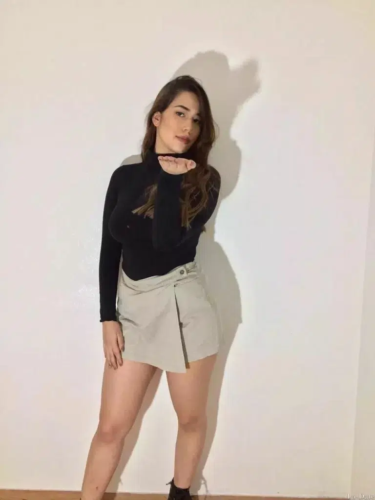 Daniela Profile image 3