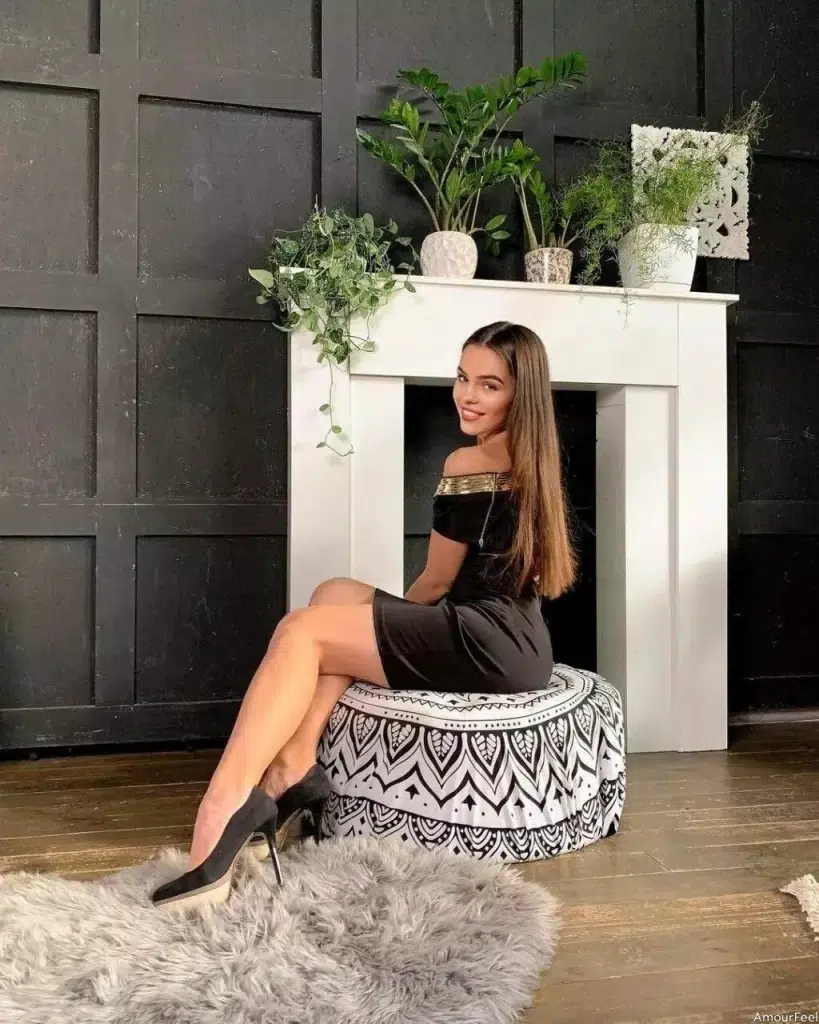 Yana Profile image 3