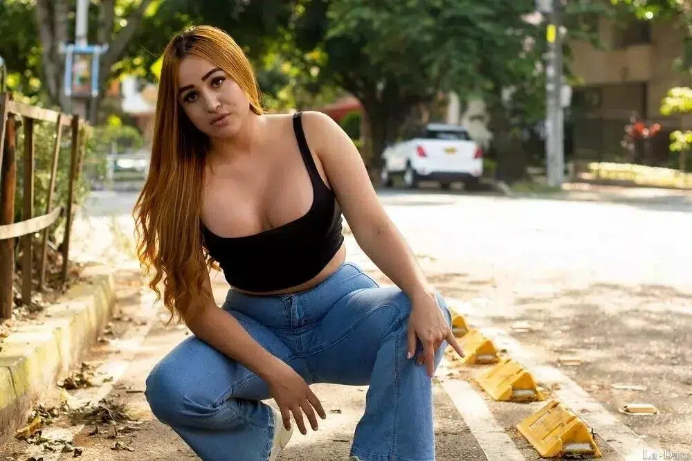 Claudia Profile image 2