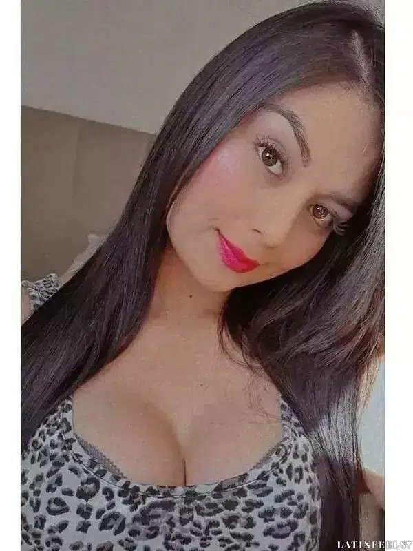 Valentina Profile image 3