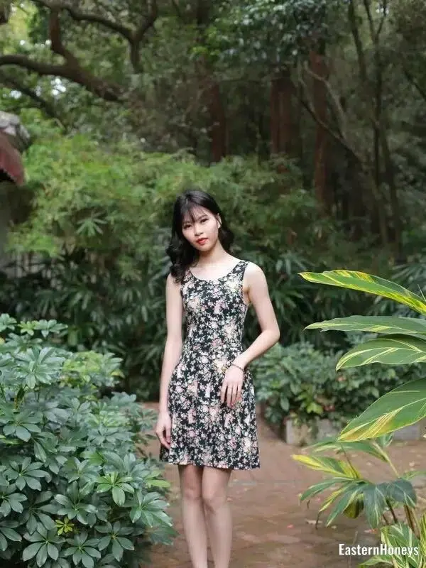 Xiaoqiong Profile image 3