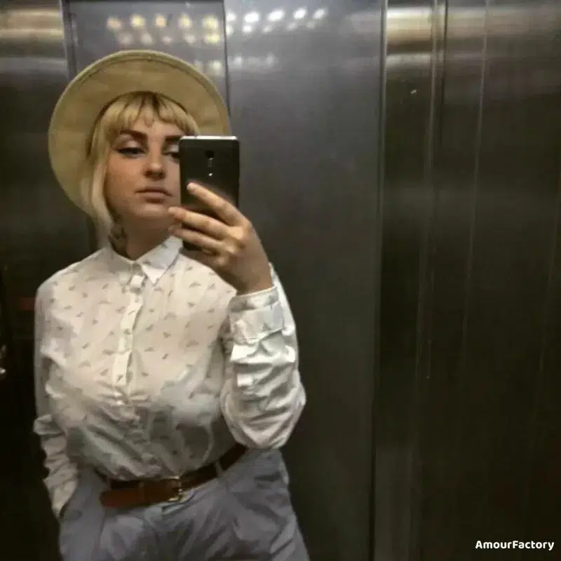 Yulia Profile image 1