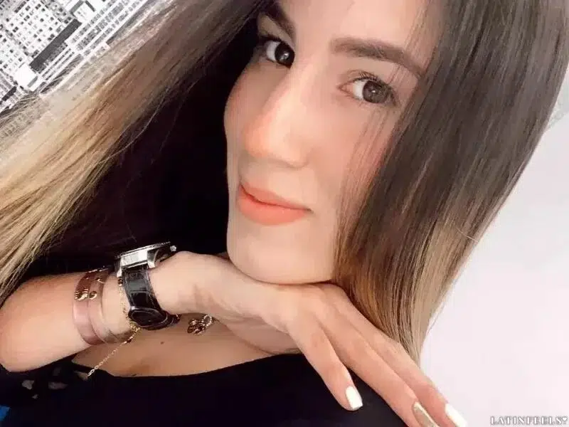 Angelica Profile image 4