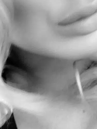 AClassySydneyCouple Profile image 1