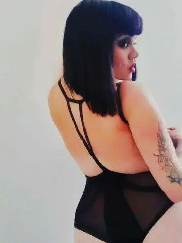 ReinaLuxury7 Profile image 2