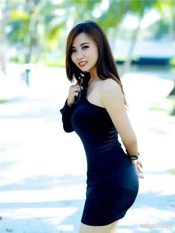 Nora Profile image 4