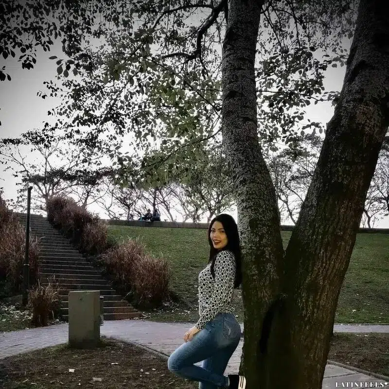 Davila Profile image 2