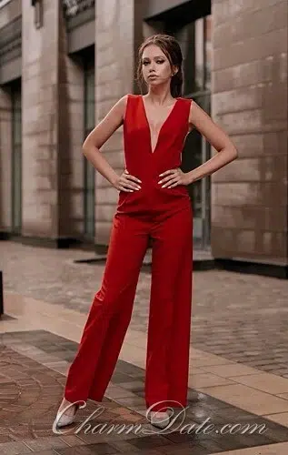 Yuliya Profile image 1