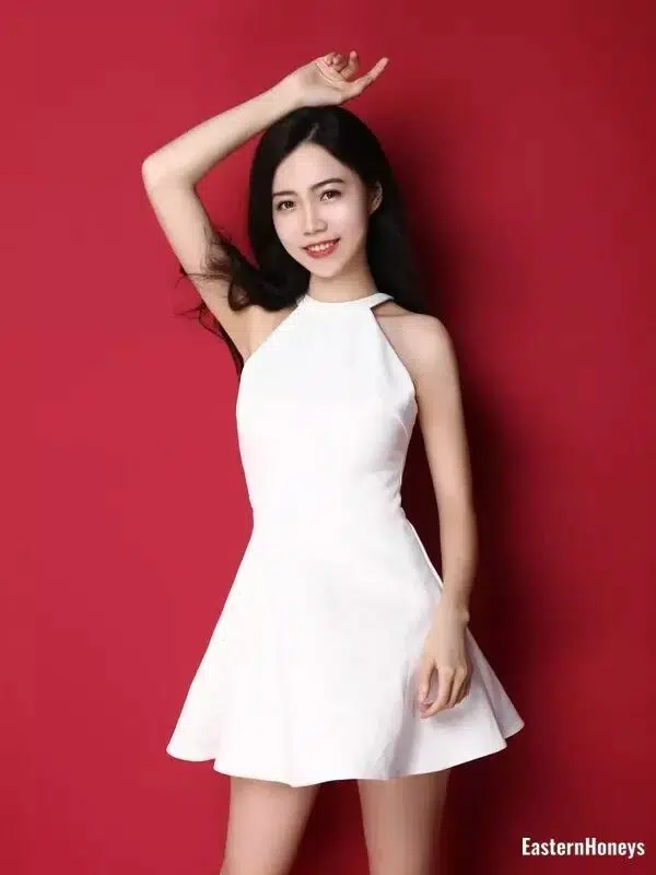 Deng Yimei Profile image 3