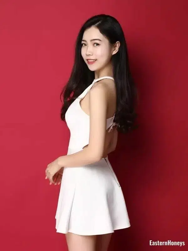 Deng Yimei Profile image 4