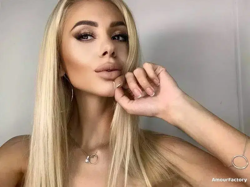 Viktoria Profile image 3