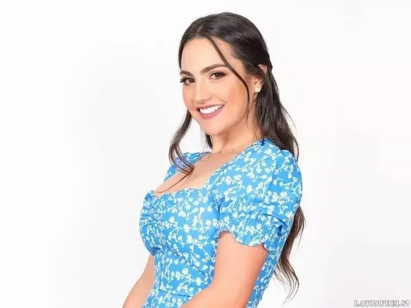 Maira Profile image 4