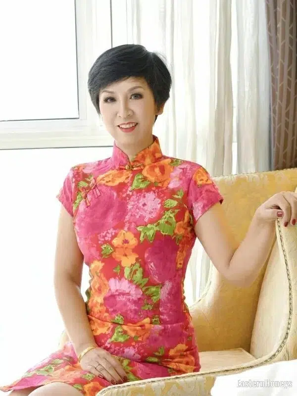Li Li Profile image 3