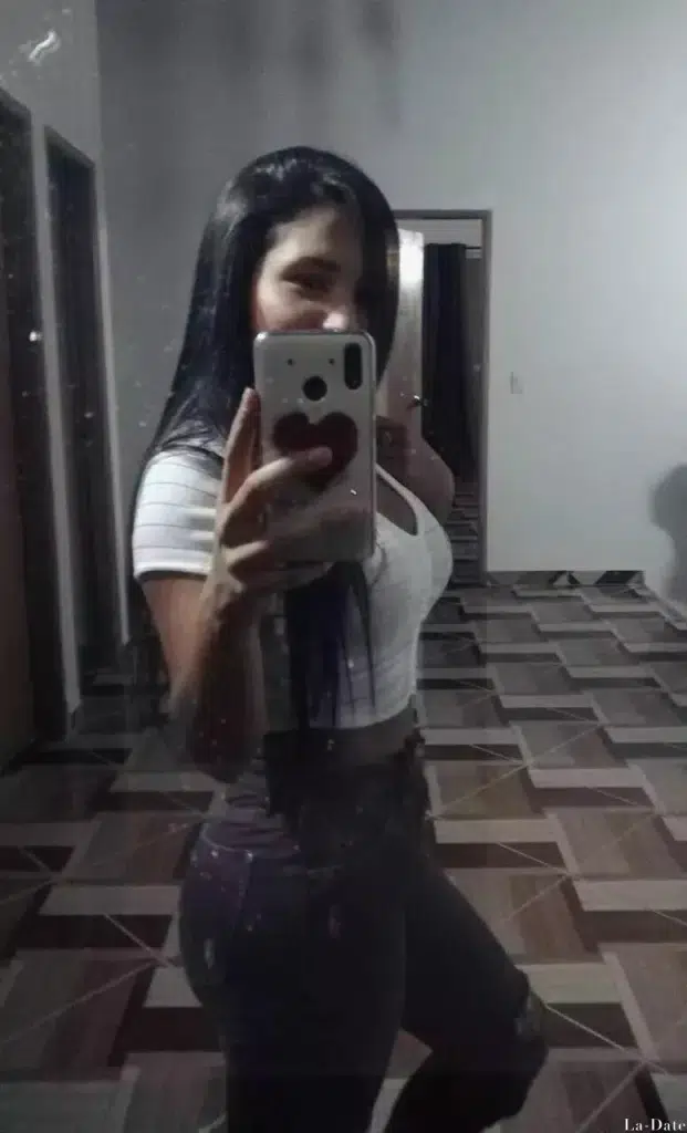 Viviana Profile image 4