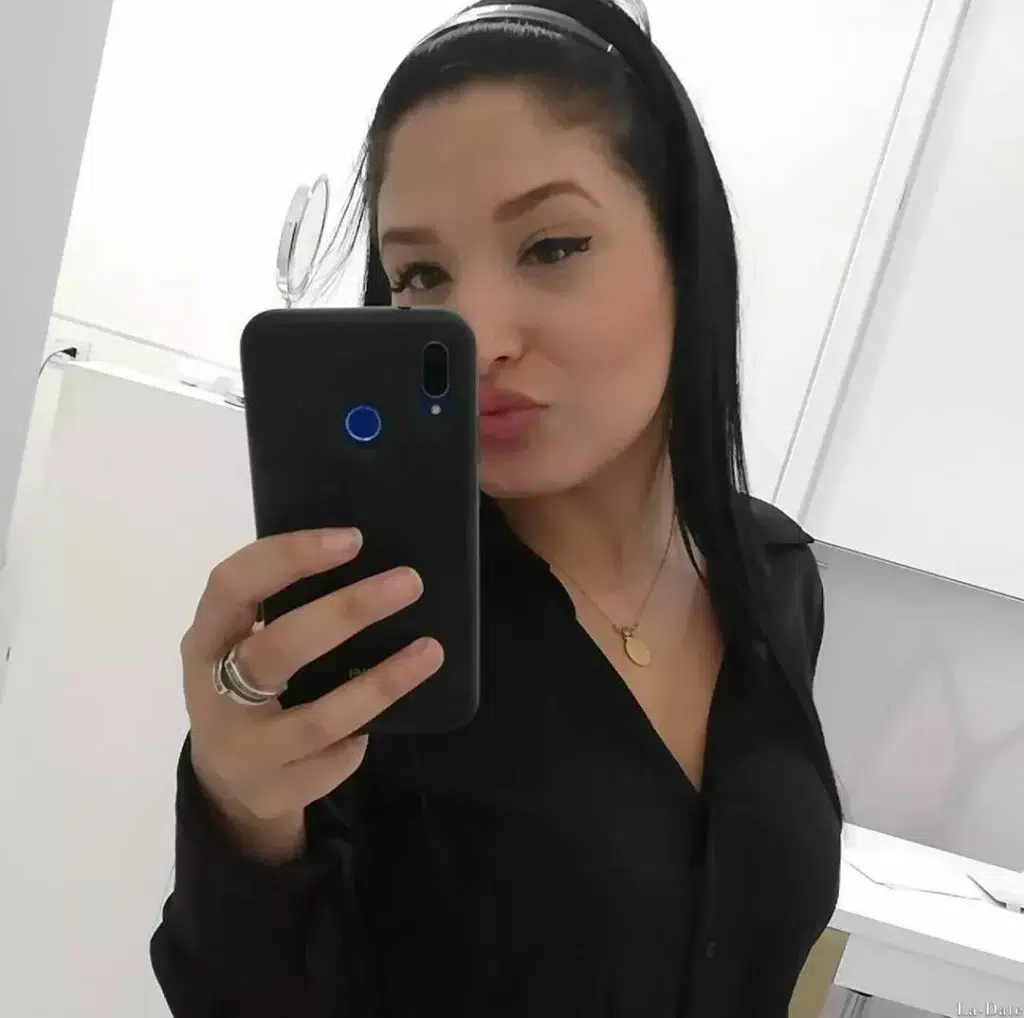 Viviana Profile image 3